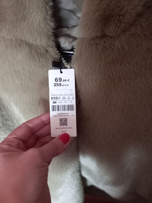 Abrigo verde a estrenar XXSmarca Parfois