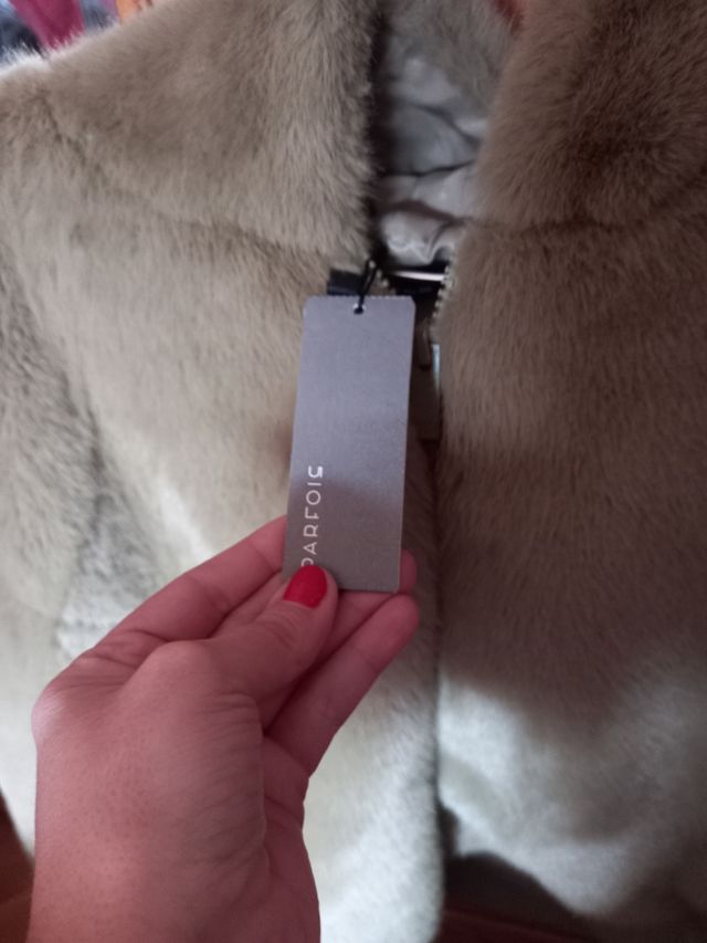 Abrigo verde a estrenar XXSmarca Parfois