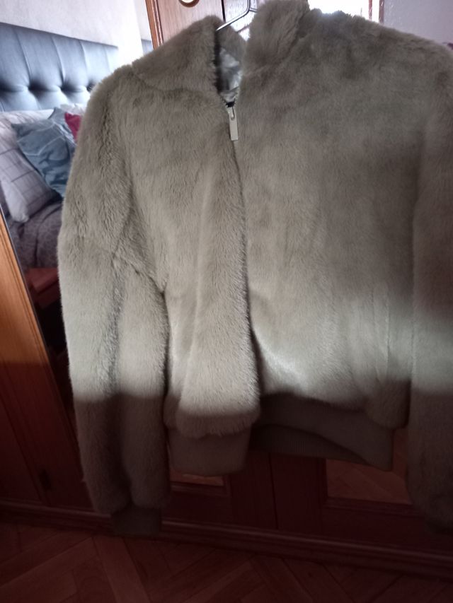 Abrigo verde a estrenar XXSmarca Parfois