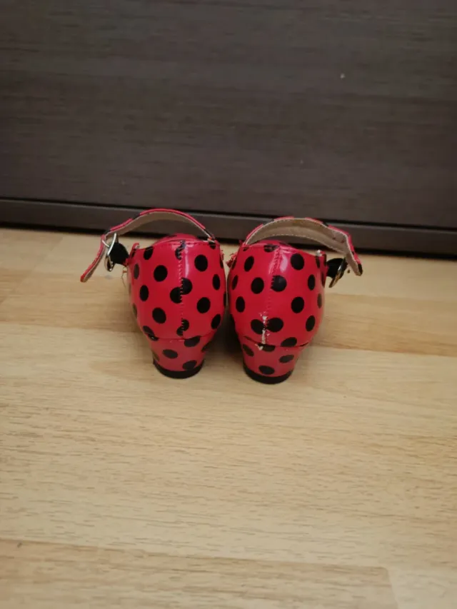 Zapatos flamenca niña rojos lunares talla 21