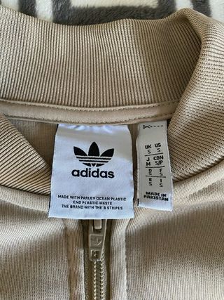 Chaqueta Adidas Beige