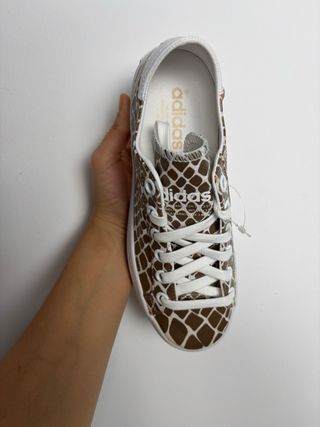 Zapatillas Adidas Animal Print T. 38