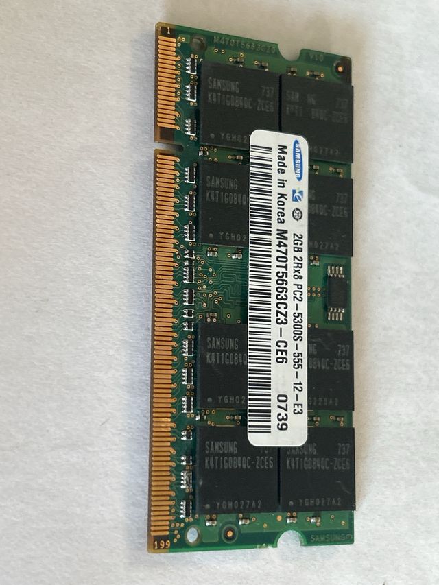 2GB DDR2 Samsung RAM M470T5663CZ3