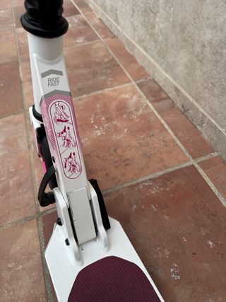 Patinete Oxelo Mid 7 blanco y rosa