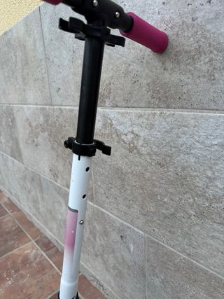 Patinete Oxelo Mid 7 blanco y rosa