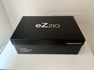 Zapatos destalonados Ezzioshoes charol piel.