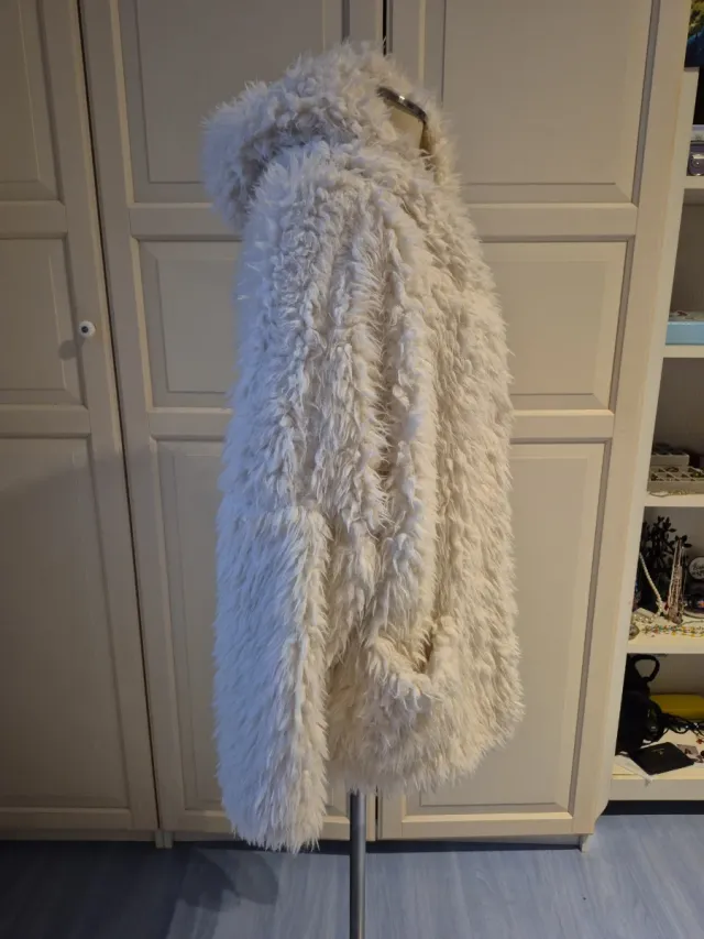 Giacca pelliccia sintetica bianca con cappuccio