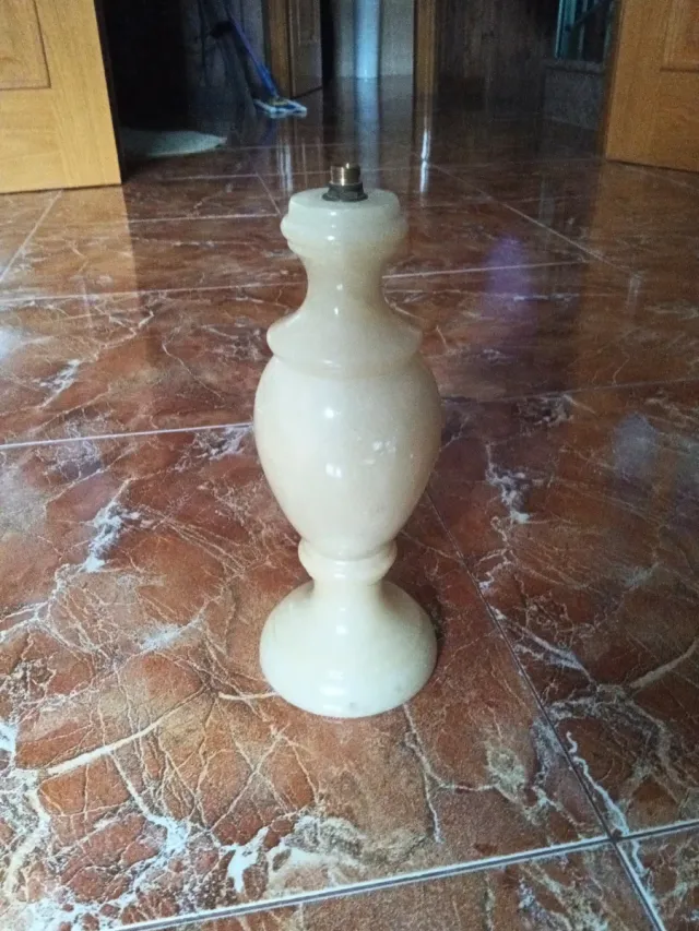 Pie de lámpara de mesa de piedra