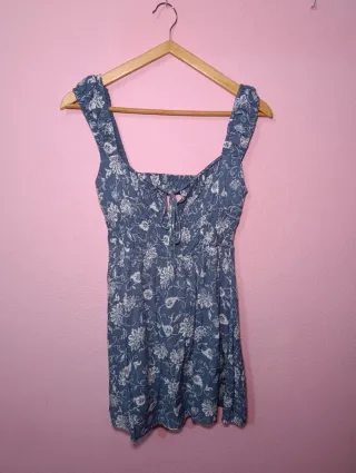 Vestido mini floral azul y blanco