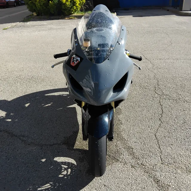 Suzuki GSXR 600