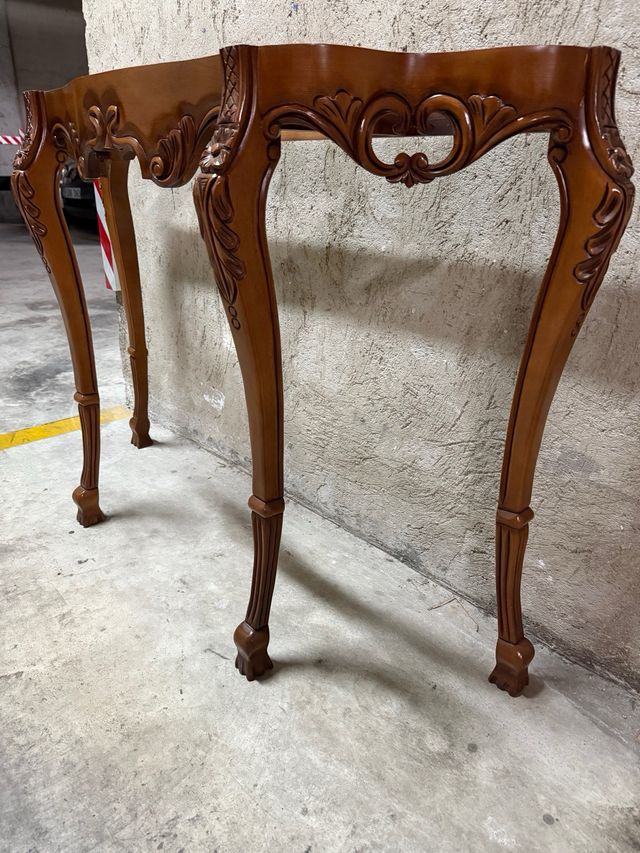 Mesa consola clásica de madera