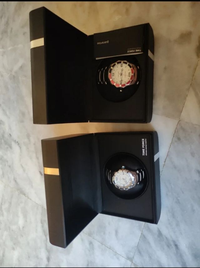 2 Orologi TIME FORCE