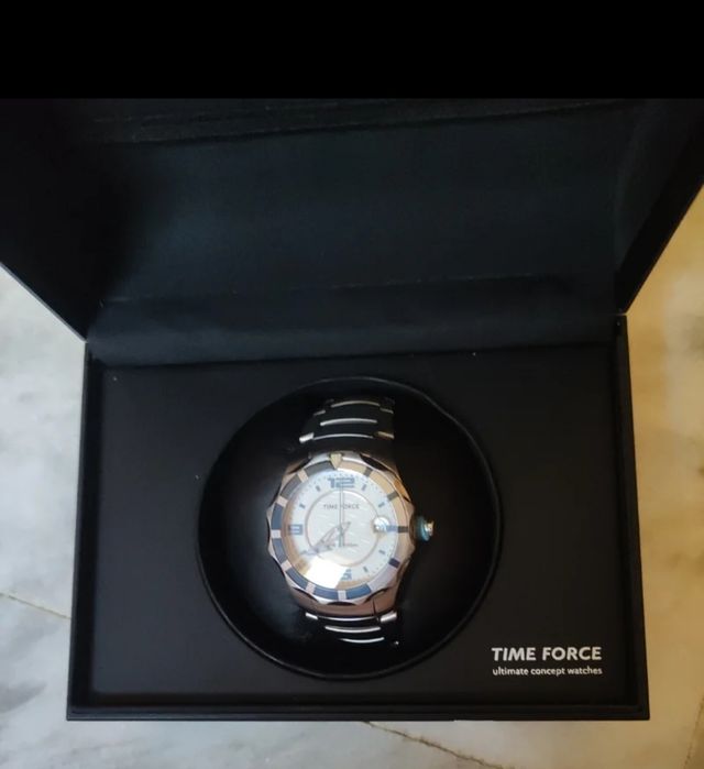 2 Orologi TIME FORCE
