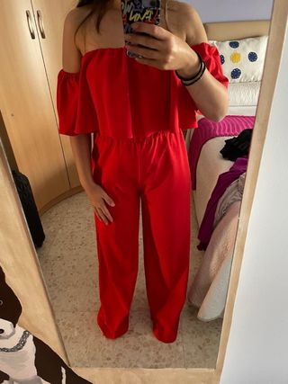 Mono largo rojo escotado