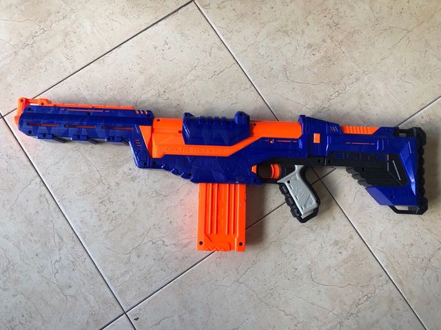 Pistola Nerf Delta Trooper Naranja/Azul