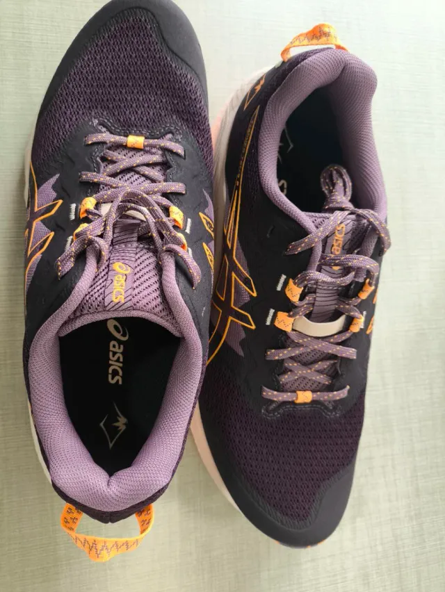Asics Trabuco Terra 2 Talla 44 Nuevas Originales