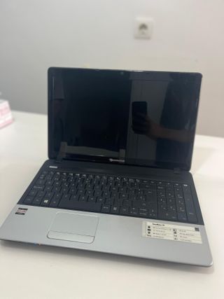 Packard Bell Portátil + Bolso Negro/Gris