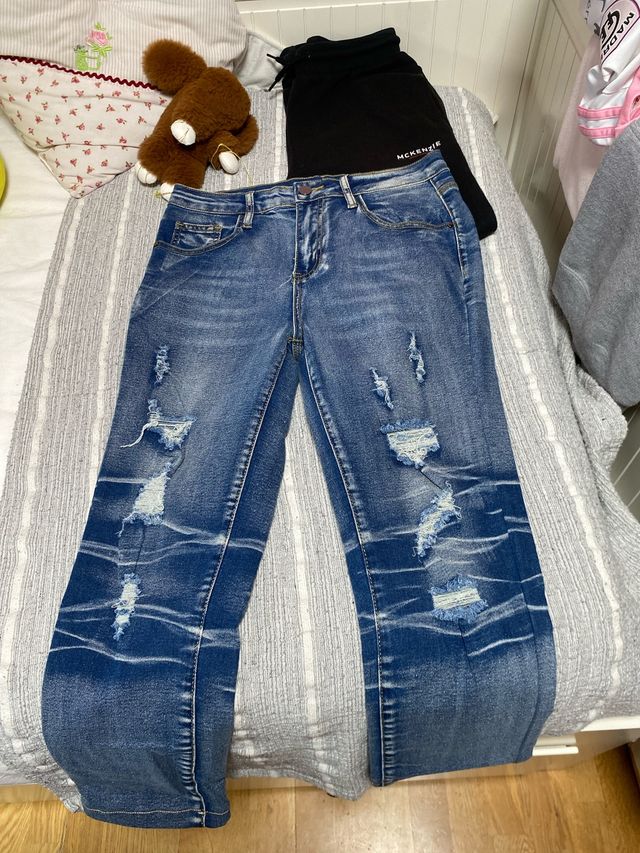 Pantalón vaquero desgastado azul