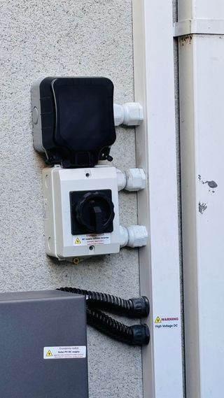 Electricidad, solar, pintura y manitas