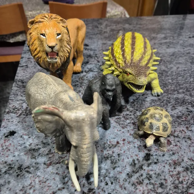 Pack 5 Figuras Animales: León, Elefante, Tortuga,
