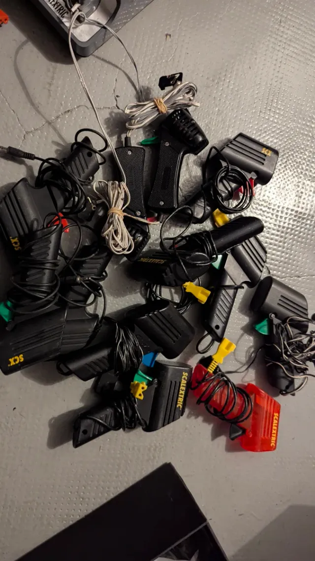 Comandi Scalextric SCX