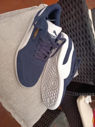 Zapatillas Puma Azul y Blanco (Nuevas)