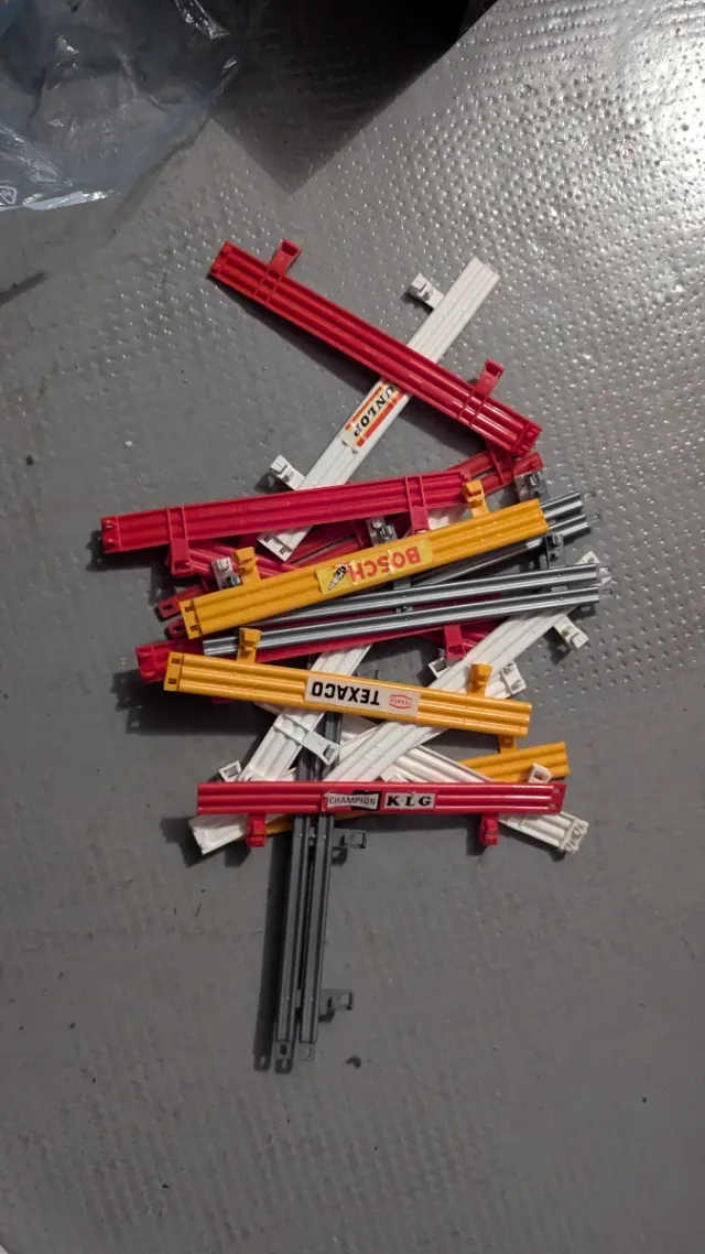 18 barriere Scalextric varie