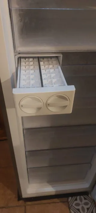 Congelador Vertical Beko