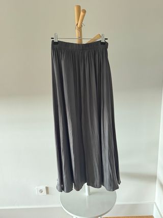Falda larga Zara gris
