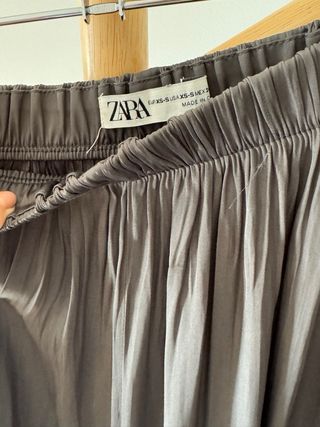 Falda larga Zara gris