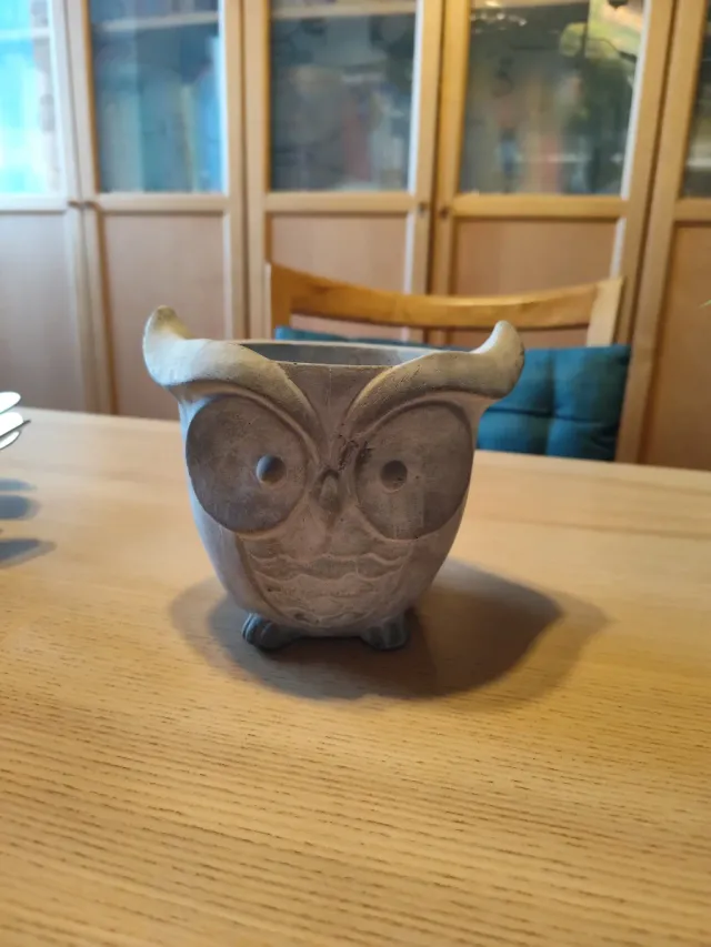 Tiesto Búho Gris Piedra