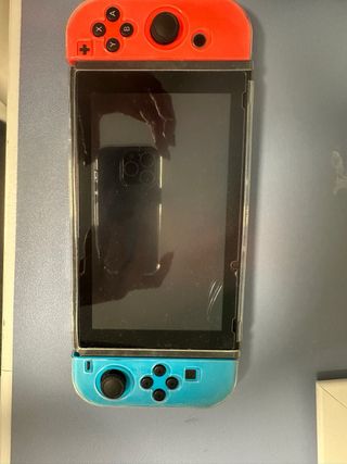 Nintendo Switch Azul y Rojo Casi Nueva