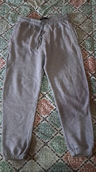 Pantalones grises Pull&Bear