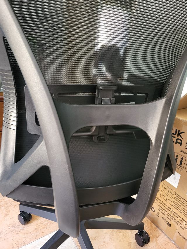 Silla de oficina con respaldo alto