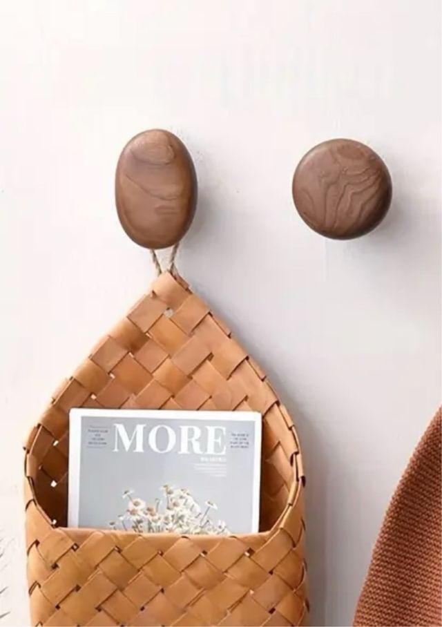 Pack de 3 ganchos de madera nogal (2 redondos + 1