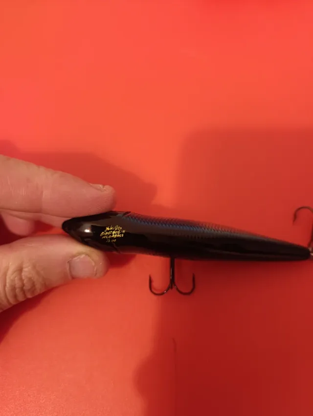 Lote de 6 señuelos + hilo.