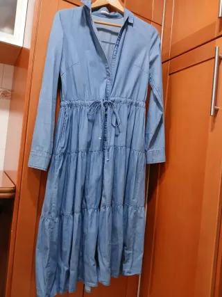 Vestido midi vaquero con cordón