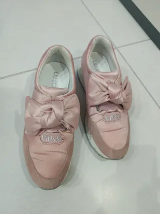 Scarpe Liu Jo rosa con fiocco