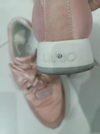Scarpe Liu Jo rosa con fiocco