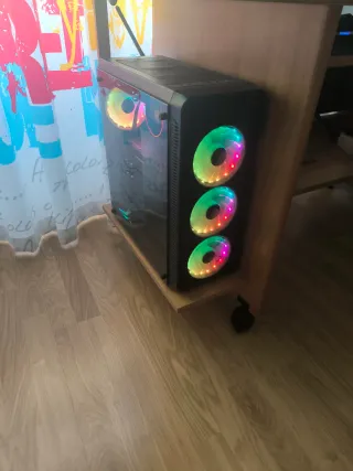 Torre PC Gamer RGB