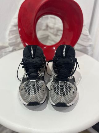 Zapatillas Nike DIMSIX Hombre Negro/Blanco