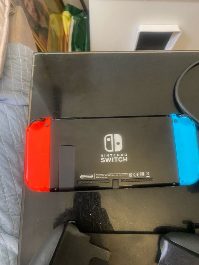 Nintendo Switch + 6 Juegos