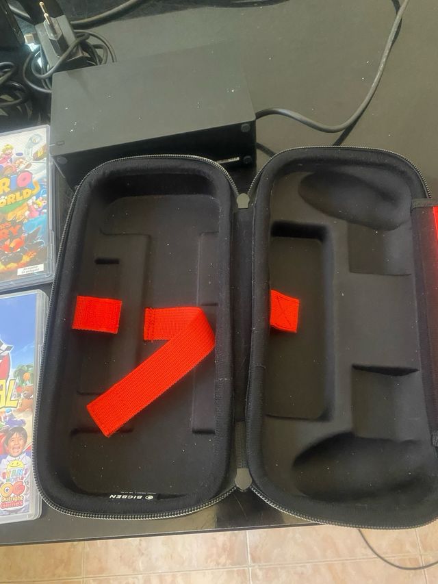 Nintendo Switch + 6 Juegos