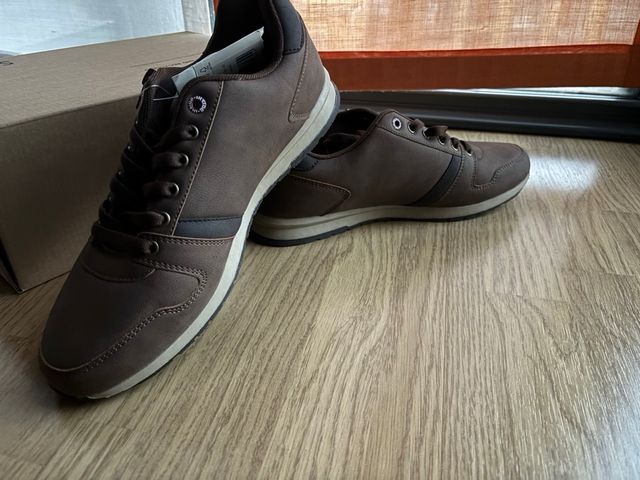 Zapatillas casual Inside marrones