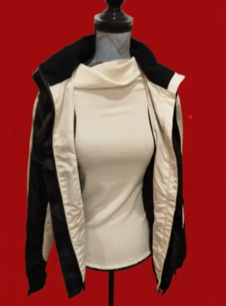 Cortavientos con etiqueta