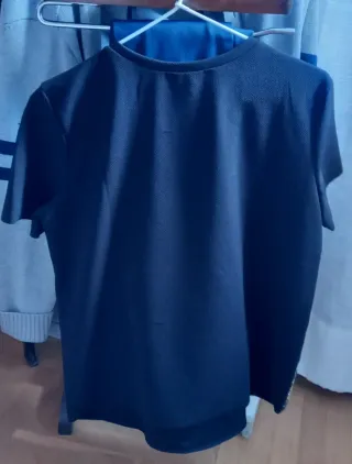 Conjunto leggings efecto piel y camiseta