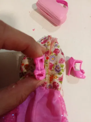 Ropa Barbie: Vestido, Bolso y Zapatos