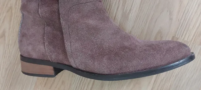 Botas de ante marrones altas