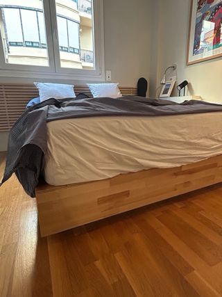 Cama, cabecera y colchón 140x200 Ilea casi nueva