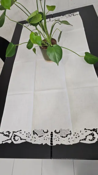 2 Asciugamani/Runner/Tende Lino Ricamato Bianco